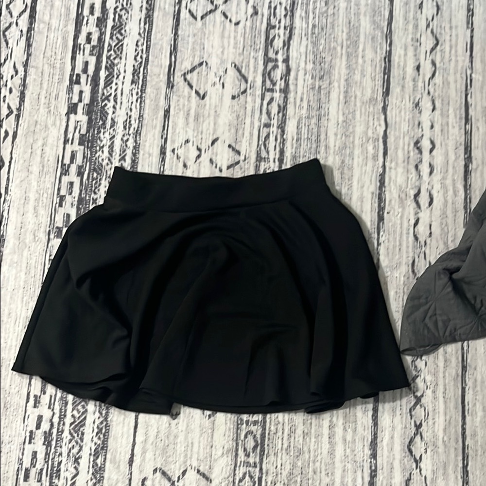 Black Mini Skater Skirt for Casual Wear